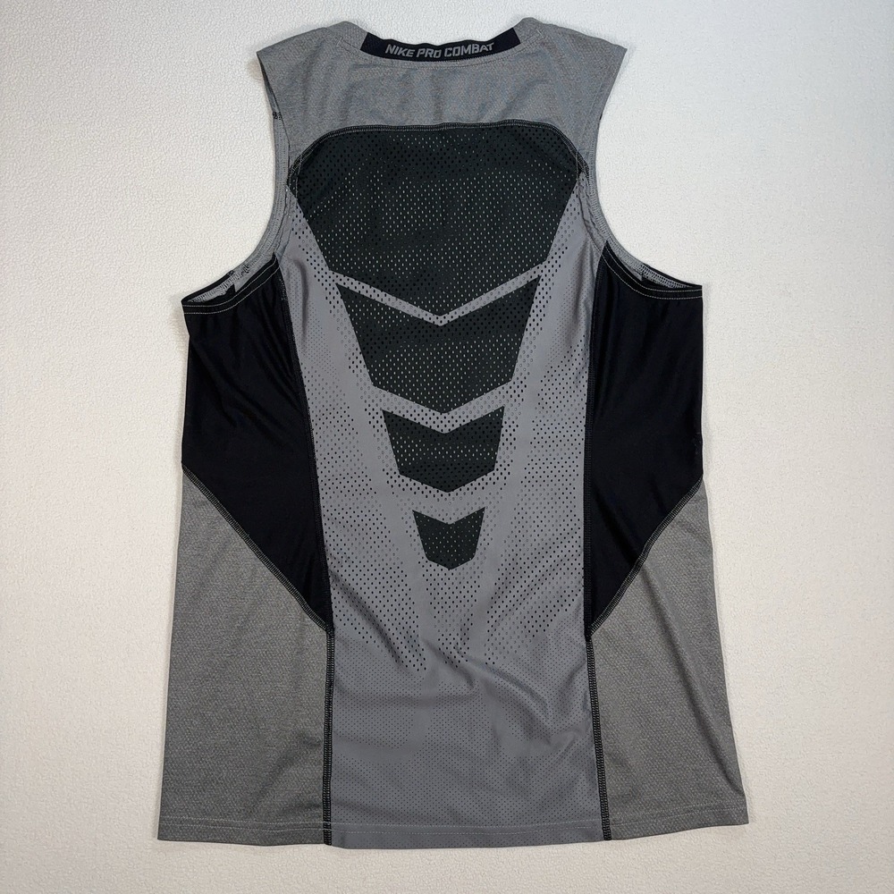 Nike Pro Combat Hypercool Tank Top‎ Men's M Gray Fitted Dri-Fit Mesh Back Swoosh